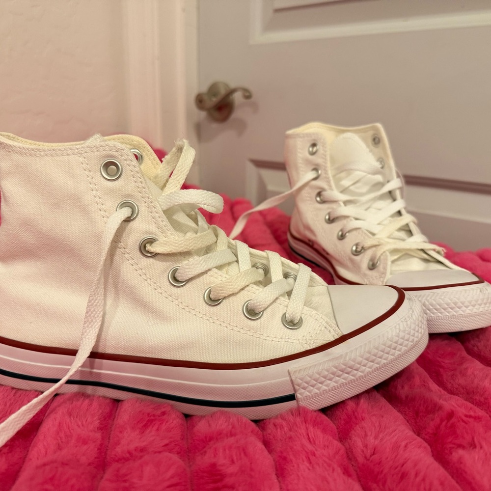 Converse Classic White High-Tops
